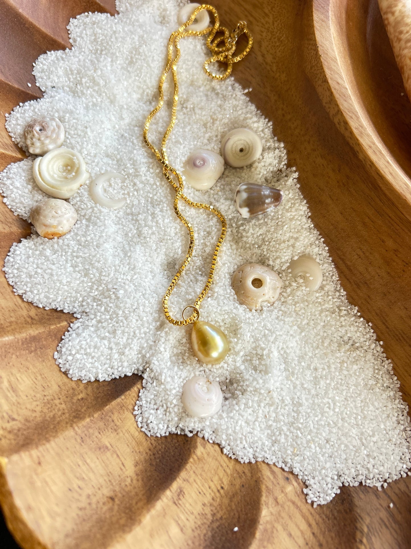 South Sea Pendant Necklace