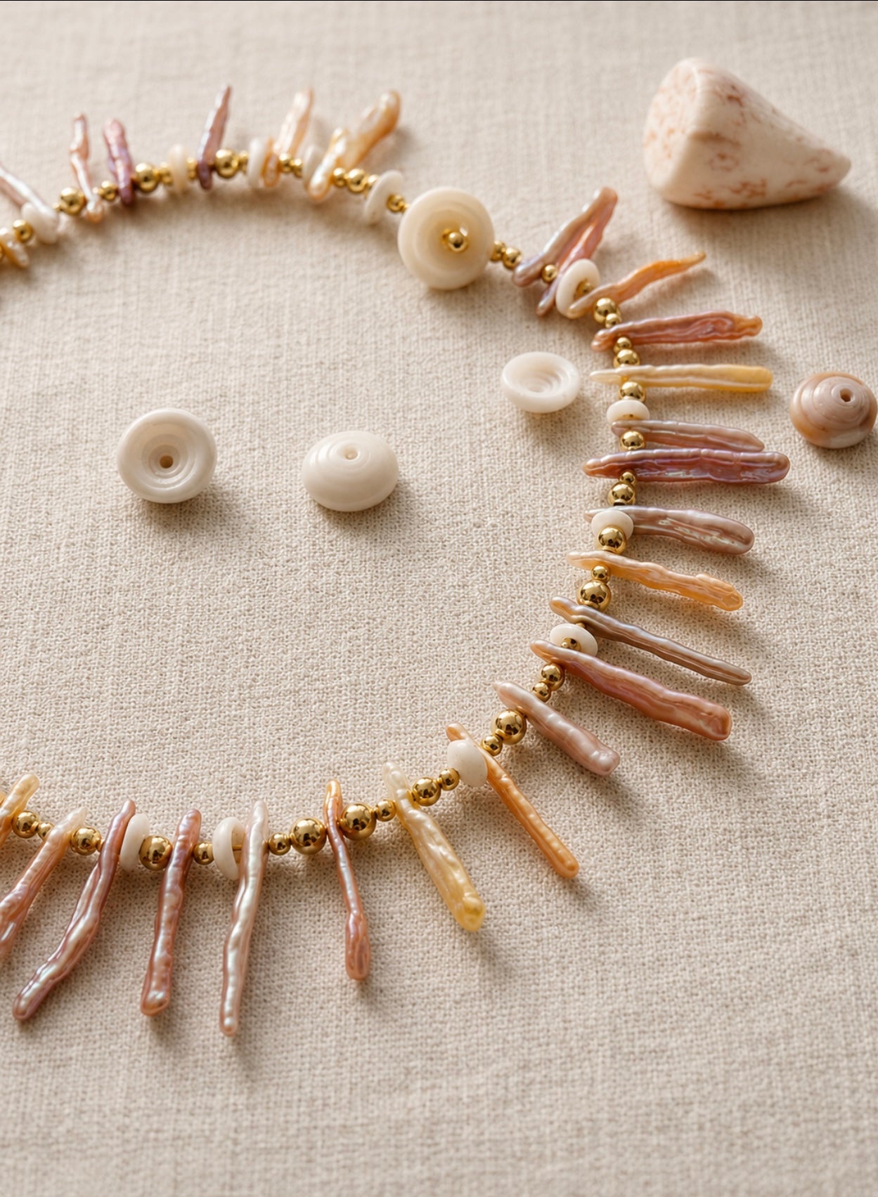 Vana Pearl Collar