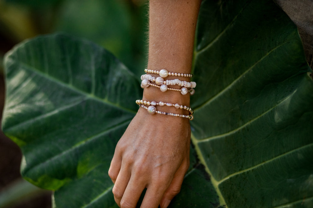 Stretchy South Sea Pearl and Gold Bracelet